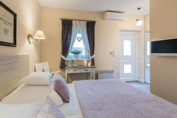 Фото номера Апартаменты - 1-й этаж Апарт-отели Villa Aurora г. Bojanowo 15